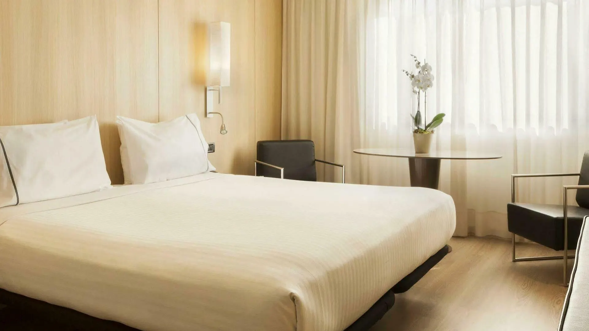 Ac Hotel Cordoba By Marriott 4*,